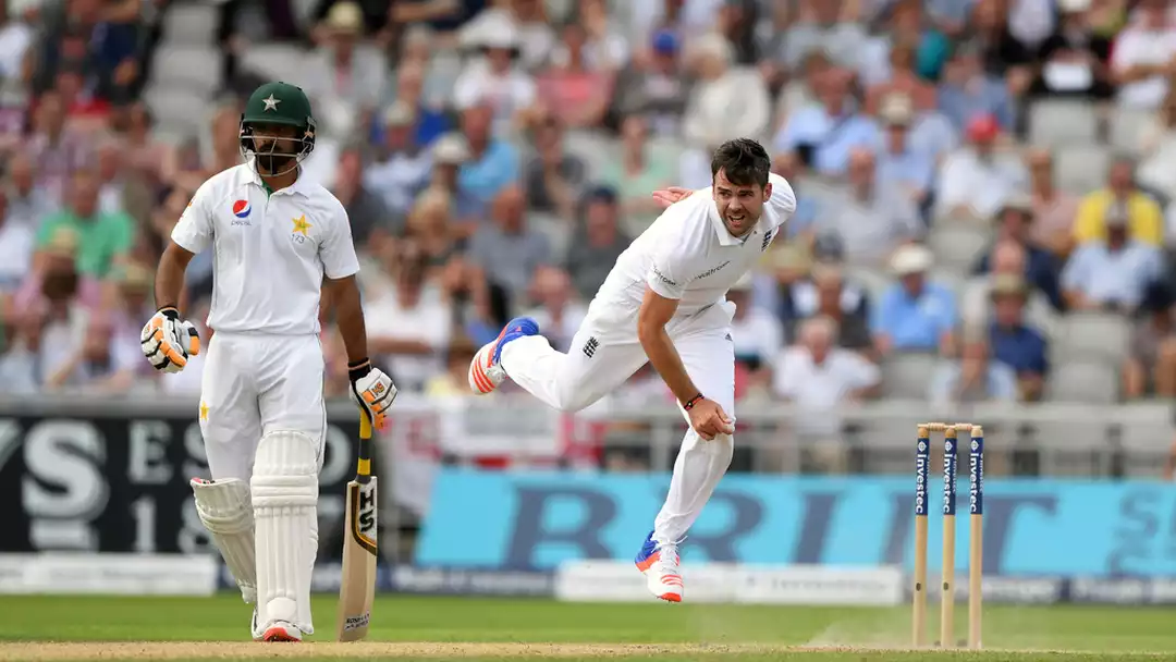 Live Cricket Score - England vs Pakistan, 2nd Test, Day 3 at Manchester